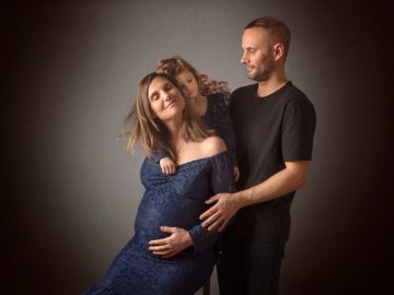 Coucou les amis,
 j'espère que vous allez bien ?😘

 J'ai eu la chance de recevoir une nouvelle fois cette magnifique famille pour cette deuxième grossesse,...