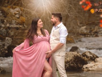 Bonsoir les amis, petit partage du jour, avec ce joli couple qui m'ont offert leur confiance pour leurs photos en nature de cette première grossesse. 🤎

Un...