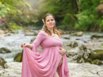 Bonjour les amis, j'espère que tout le monde va bien, je vous partage ce magnifique couple très amoureux qui est venu avec leur poilue qui fait entièrement...